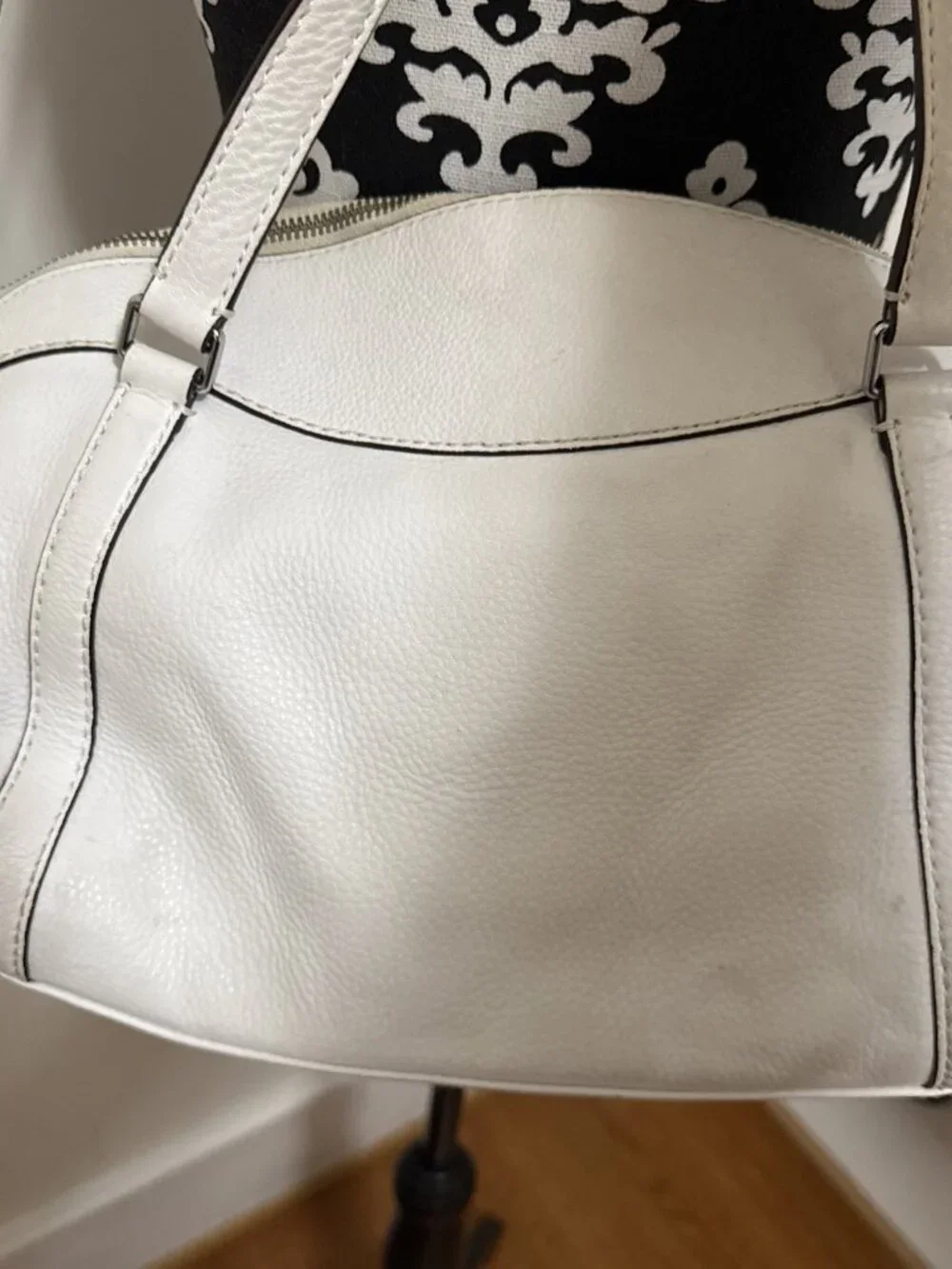 Lauren Ralph Lauren Grafton Falan Md Satchel Soft Leather Off white Crossbody